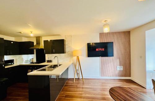 Dartford Apartamento | Spacious 5 Bed, Sleeps 10 with Parking, Contractors & Family Haven