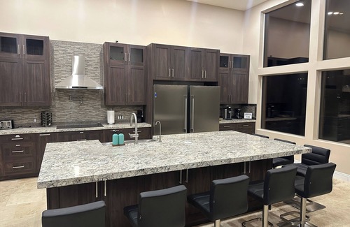 Apache Junction Casa | Spacious 5 bed/5 bath house at Superstition Mountains. Hiking. Pool. Spa. Views!
