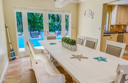 Imperial Point Casa | Spacious 5-bedroom house in brilliant Fort Lauderdale with WiFi, AC
