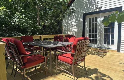 Mechanic Falls Casa | Spacious 5-bedroom house in fabulous Mechanic Falls with AC, fitness room