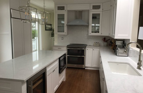 Bridgehampton Casa | Spacious 5-bedroom house with WiFi, AC heated pool, cabana. One block to beach.
