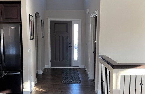 Cottage Grove Casa | Spacious 5-bedroom house with fitness room and AC in charming Cottage Grove