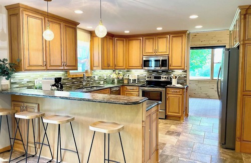 Detroit Lakes Casa | Spacious 5-bedroom estate in fantastic Detroit Lakes