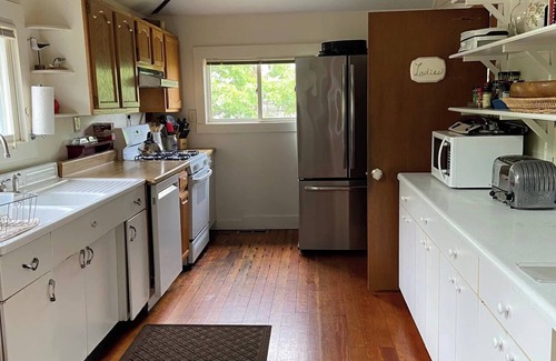 Kennebunkport Cabaña | Spacious 5-bedroom Beachfront Cottage in Kennebunkport
