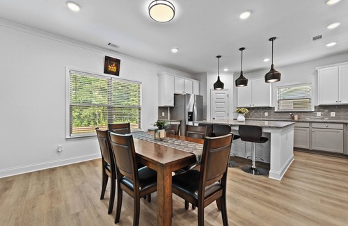 Lawrenceville Casa | Spacious 5-bedroom house with outdoor fireplace near Pleasant Hill!
