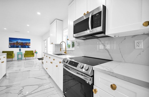 Miami Gardens Casa | Spacious 5-bedroom house in perfect Miami Gardens with WiFi, AC