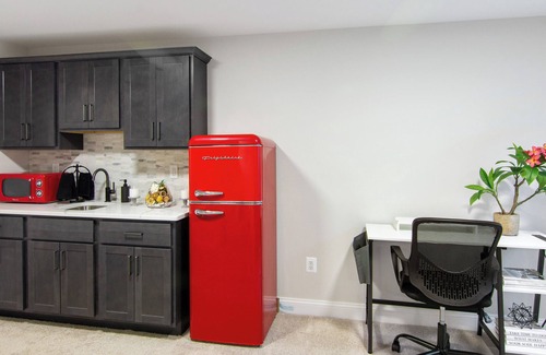 Colesville Casa | Spacious 5-bedroom house with fitness room and AC in pleasant Silver Spring