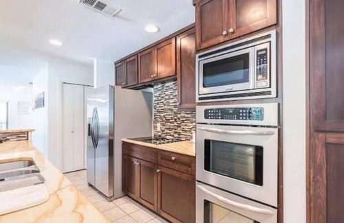 Marshall Ford Casa | Spacious 5-bedroom, 4 Bath home: Pool, AC, WiFi ,and more near fabulous Austin.