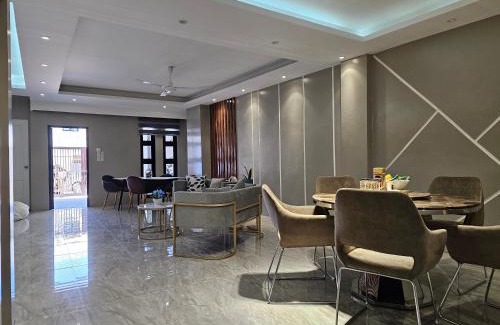 Legazpi Apartamento | Spacious 5-bedroom, 4-bath townhouse in Legazpi City