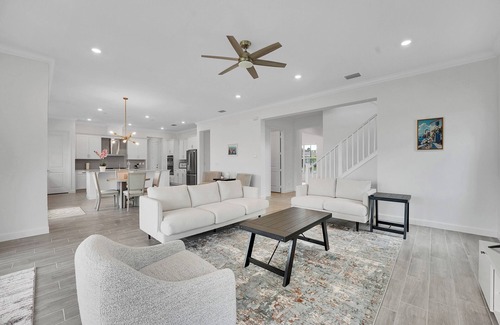 Loxahatchee Casa | Spacious 5-bedroom 4.5 Bath, Brand New Lake house, 5- 6 months rentals Preferred