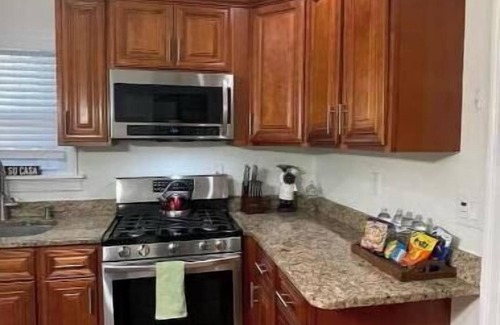 Lynn Apartamento | Spacious 5-bedroom apartment with AC, WiFi in pleasant Lynn