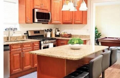 Lynn Apartamento | Spacious 5-bedroom apartment with AC, WiFi in pleasant Lynn