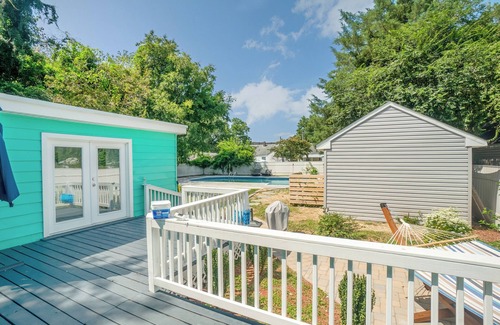 Norfolk Casa | Spacious 5-bedroom bungalow in charming Norfolk with AC, WiFi