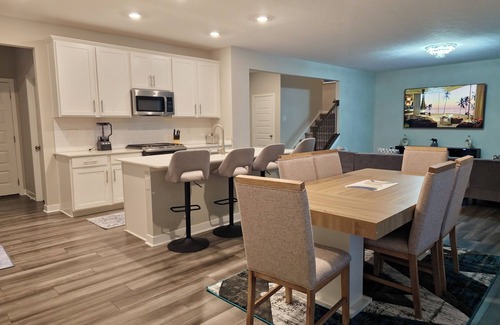 Brownsburg Casa | Spacious 5-bedroom house with WiFi, AC in charming Brownsburg
