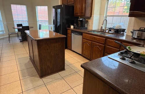 Little Elm Casa | Spacious 5 bedroom Home - Gym - Office - Games - Near PGA Frisco & Universal