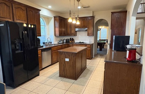 Little Elm Casa | Spacious 5 bedroom Home - Gym - Office - Games - Near PGA Frisco & Universal