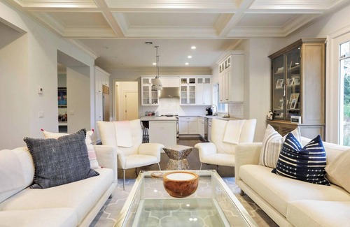 North Haven Casa | Spacious 5-bedroom house with water views and 2 houses from the bay.