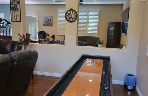 Rhodes Ranch Apartamento | Spacious 5-bedroom hotel suites in marvelous Las Vegas