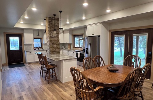 Webster Casa | Spacious 5-bedroom house on 3 beautiful acres at the lake!