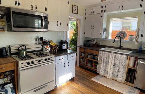 Littleton Casa | Spacious 5-bedroom house near Charming Main Littleton