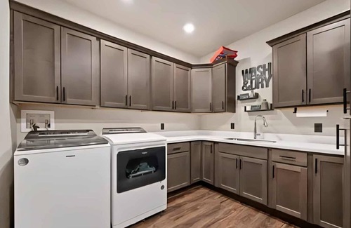 Whitewood Casa | Spacious 5-bedroom house in between Sturgis & Whitewood. Plenty of room!