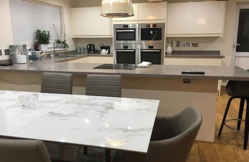 Fareham Casa | Spacious 5-Bedroom Home – Perfect for Family Getaways and Group Stay