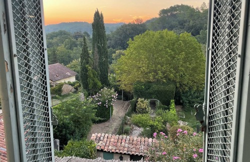 Carces Casa | Spacious 5-bedroom Home with AC, pool, WiFi and more in charming Carcès