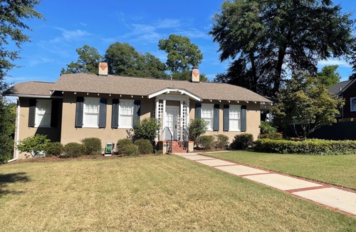 Summerville Casa | Spacious 5-Bedroom Home with Private Guest Cottage