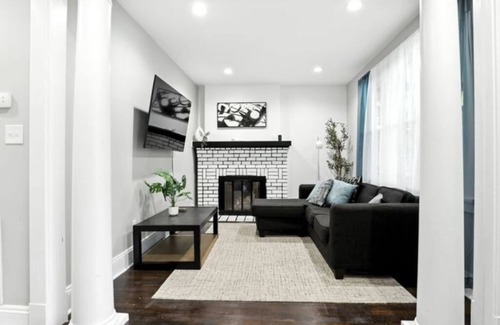 Bellevue Casa | Spacious 5-bedroom house in Richmond with AC, WiFi - Perfect for Groups
