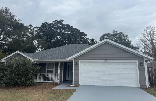Alachua Casa | Spacious 5-bedroom house with AC, WiFi in pleasant Alachua