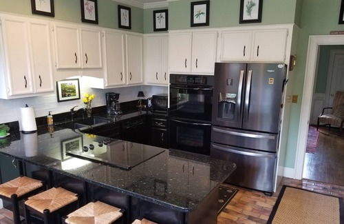 Martinez Casa | Spacious 5-bedroom house in the safest gated community in Augusta, Georgia.