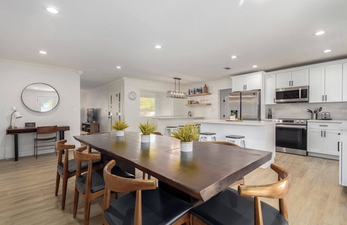 Gilbert Casa | Spacious 5-bedroom house in wonderful Gilbert with AC