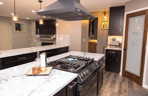 Fairwood Casa | Spacious 5-bedroom house in North Spokane with Hot tub & game room.