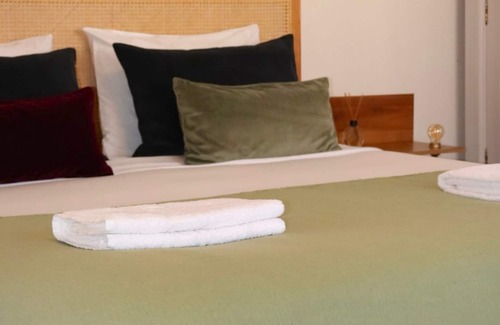Vila do Conde Casa | Spacious 5-bedroom house with WiFi and AC in delightful Azurara