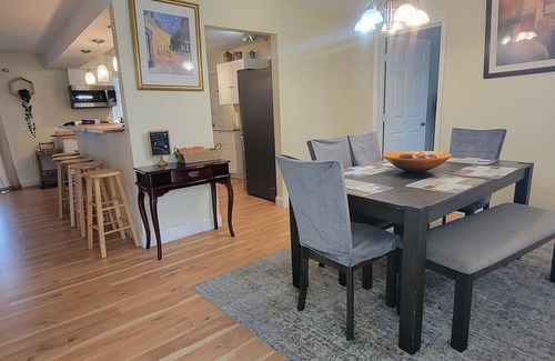 Cocoa Casa | Spacious 5-bedroom house Close to beaches and port in delightful Cocoa.