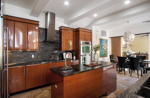 Central Naples Casa | Spacious 5-bedroom luxury house in charming Naples near the beach!