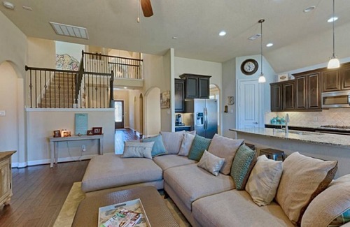 Atascocita Casa | Spacious 5-bedroom Modern Stay Near - IAH-AIRPORT