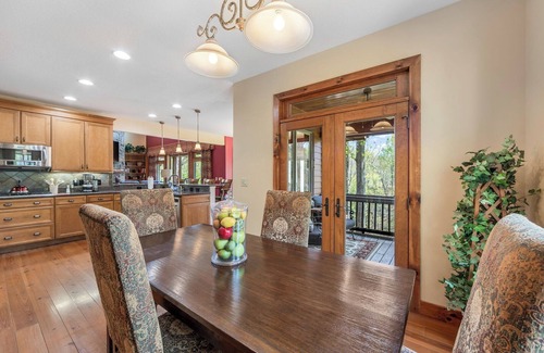 Whittier Casa | Spacious 5-bedroom Mountain House with Movie Room & Pool Table