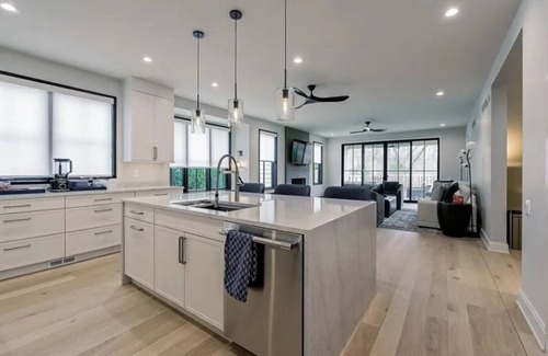 Birmingham Casa | Spacious 5-Bedroom Retreat in Birmingham, MI — Ideal for Families & Groups