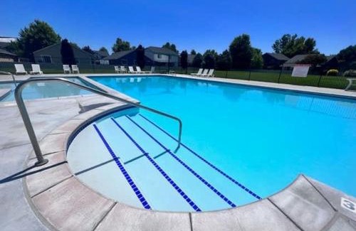 Meridian Casa | Spacious 5-Bedroom Retreat with Pool Access
