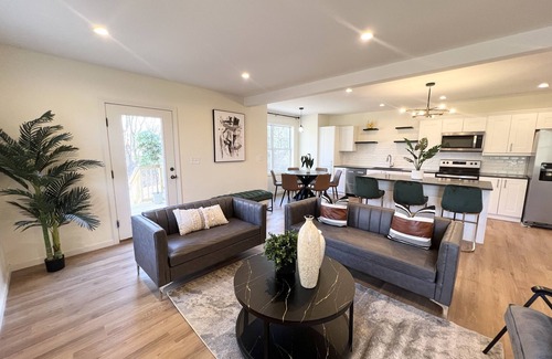 Bloomfield Casa | Spacious 5-bedroom townhome with WiFi and AC in charming Bloomfield
