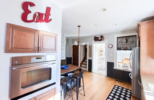 Cape Charles Casa | Spacious 5-bedroom 3.5 bath house in Cape Charles Historic District-PET FRIENDLY