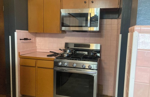 Glen Carbon Casa | Spacious 5-bedroom house in gorgeous Glen Carbon with AC