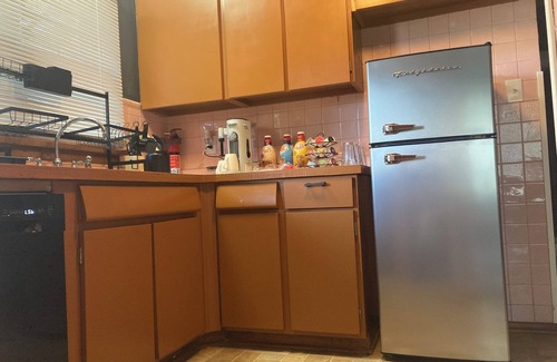 Glen Carbon Casa | Spacious 5-bedroom house in gorgeous Glen Carbon with AC