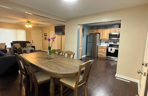 St Albans Casa | Spacious 5-bedroom house with AC, WiFi in brilliant Saint Albans