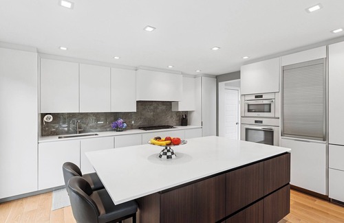 Shinnecock Hills Casa | Spacious 5-bedroom house with AC and fitness room in peaceful Southampton