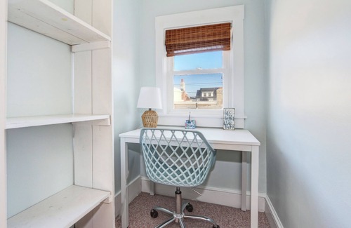 Ventnor City Casa | Spacious 5-bedroom house in Ventnor city. 1 block to the beach