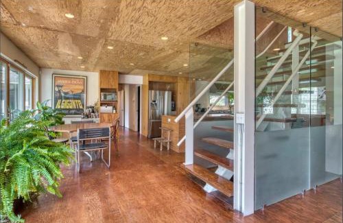 Springs Casa | Spacious 5-BR 4-Bath Pool in East Hamptons