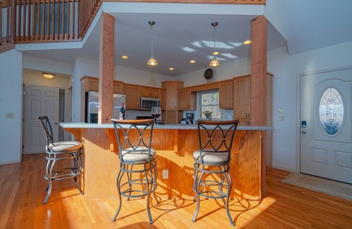 Indian Rock Springs Cabina | Spacious 5 BR Cabin Stunning Mountain View w HOT TUB