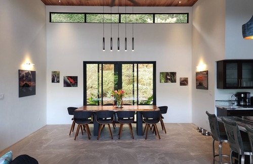 Dominicalito Villa | Spacious 5-bedroom ocean view villa in Dominicalito